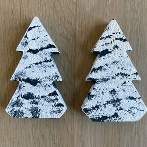 Set of 2 Cat's Meow Pinee Trees with Snow